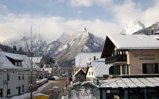 Haus Edlinger هينترستودر